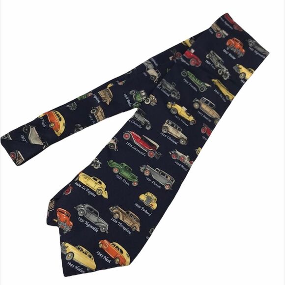 Alynn Antique Cars Tie Navy Blue - Picture 4 of 6